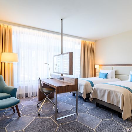 Crowne Plaza Maastricht By Ihg Hotel Екстериор снимка