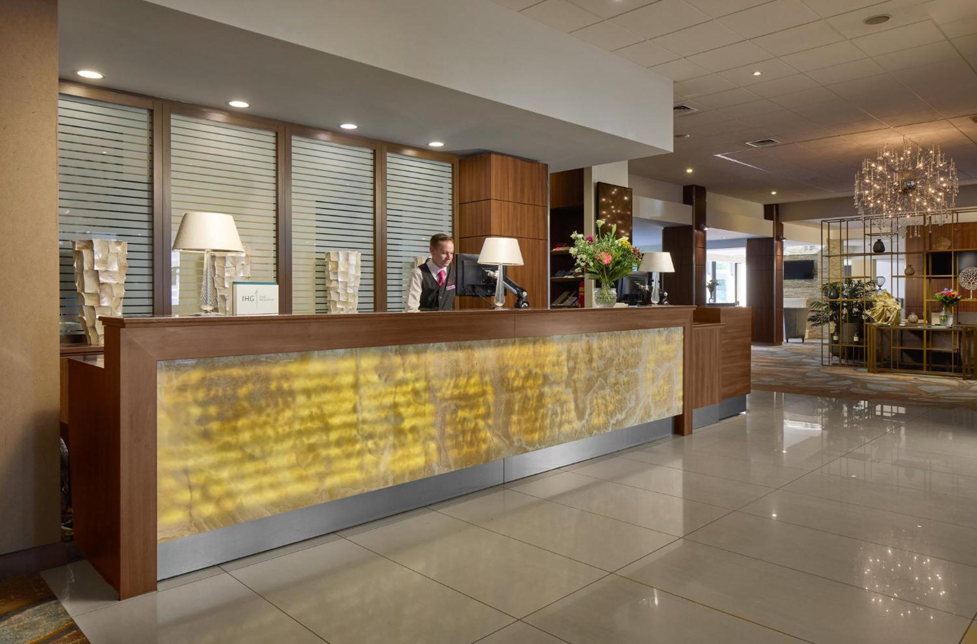 Crowne Plaza Maastricht By Ihg Hotel Екстериор снимка