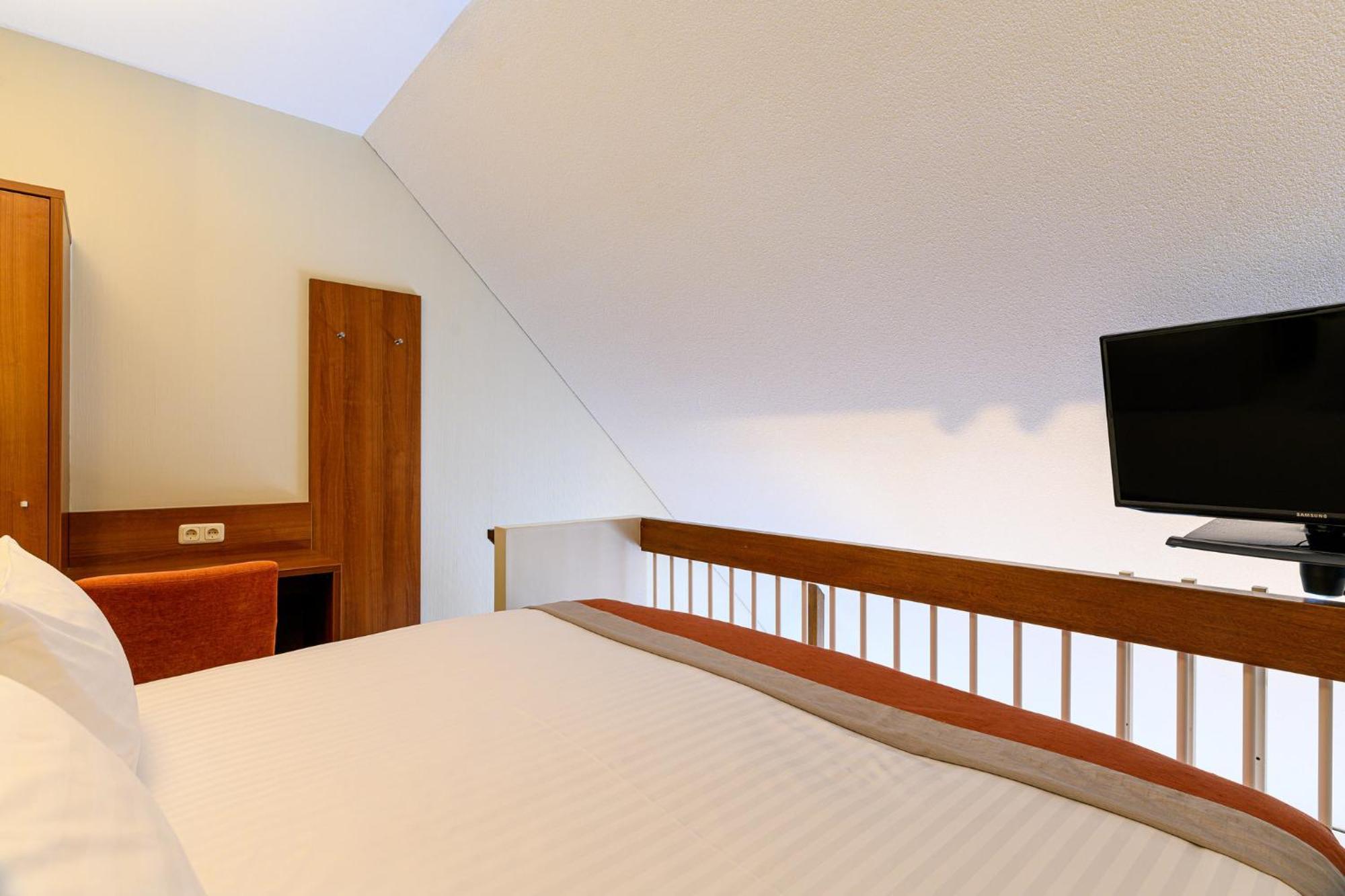 Crowne Plaza Maastricht By Ihg Hotel Екстериор снимка